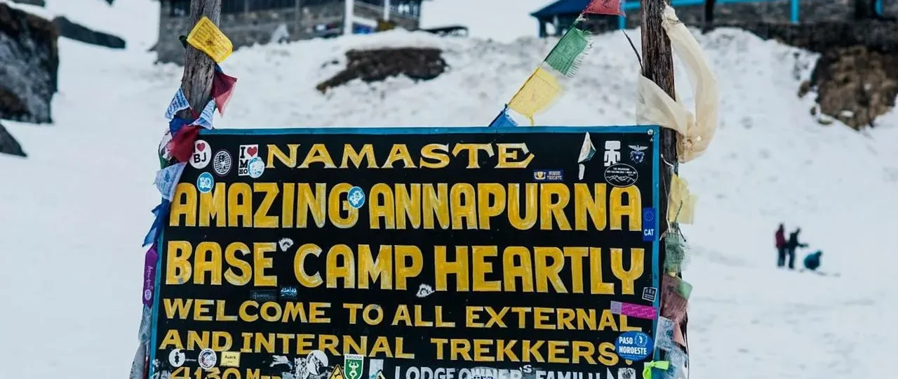 How Many Miles Is the Annapurna Circuit?