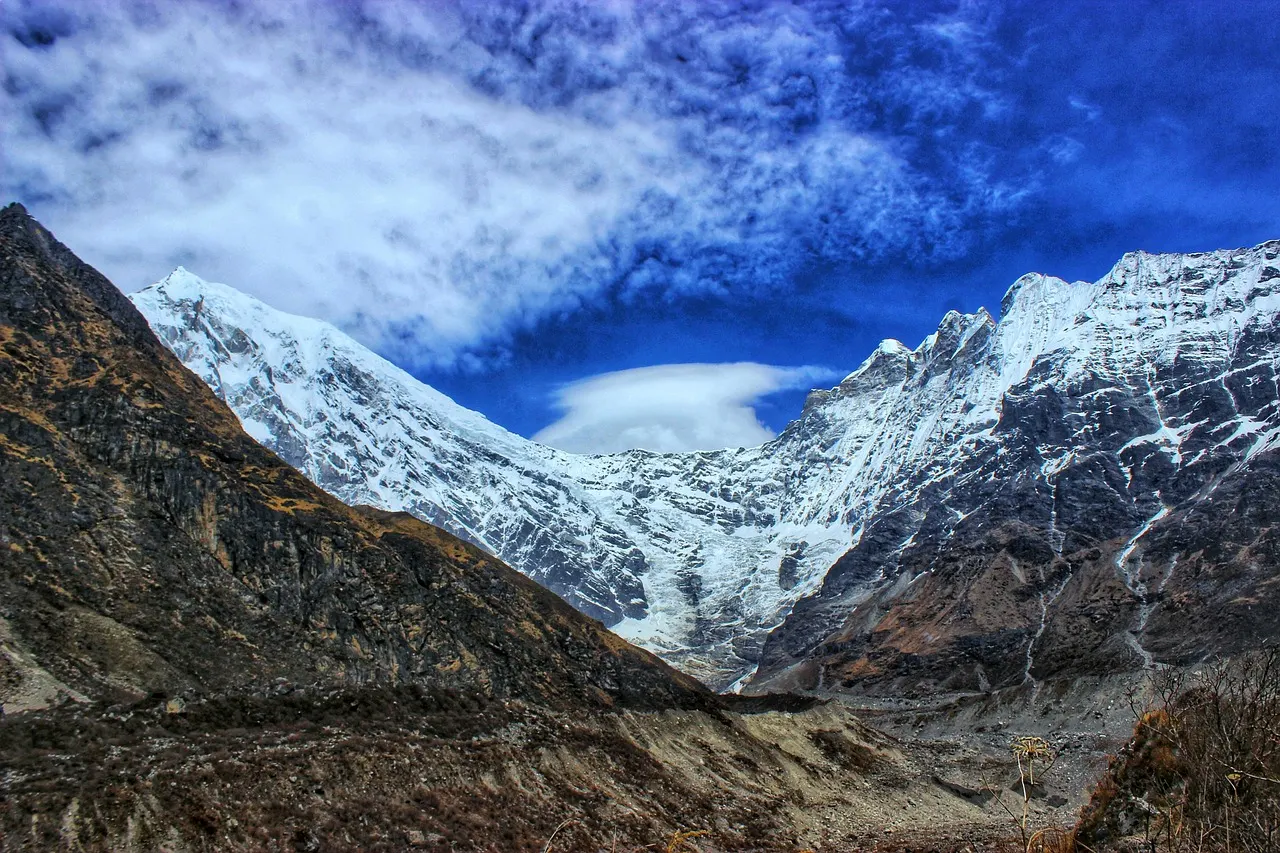 Langtang distance from Kathmandu