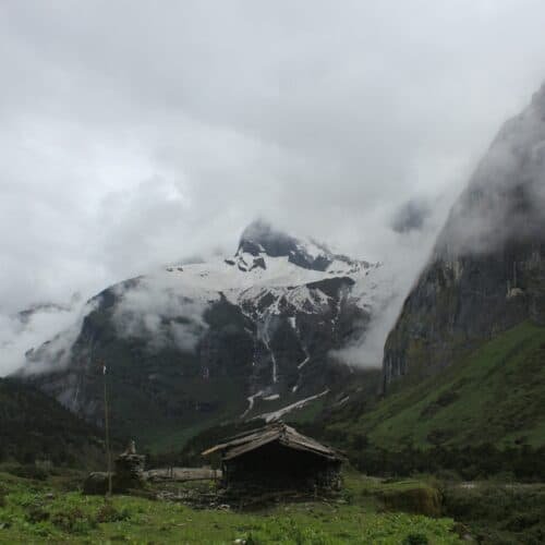 Makalu Base Camp Trekking