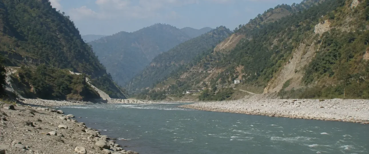 Ruby Valley Dhading Nepal: Scenic View of River