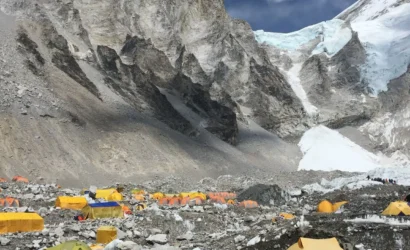 how long is the hike to Everest Base Camp