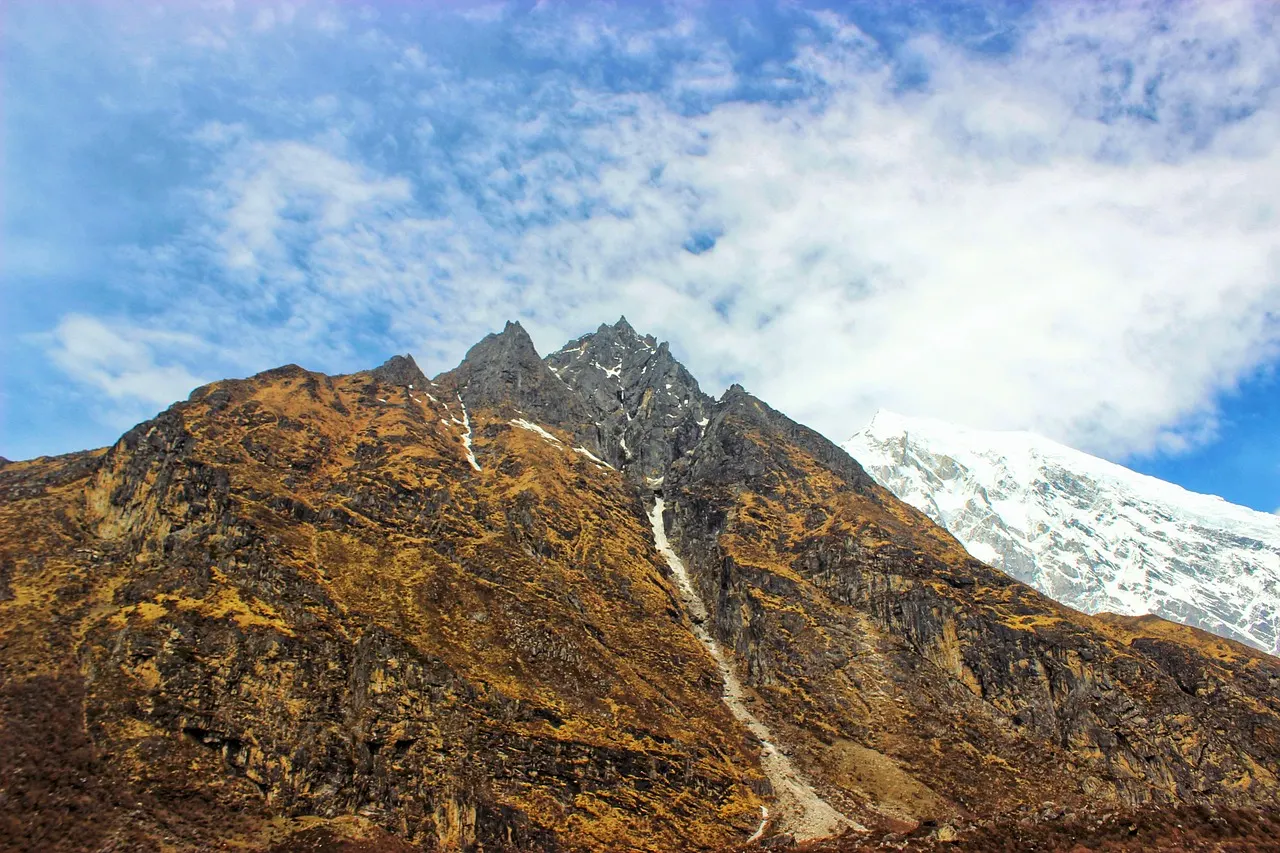 how many days do you need for Langtang Trek